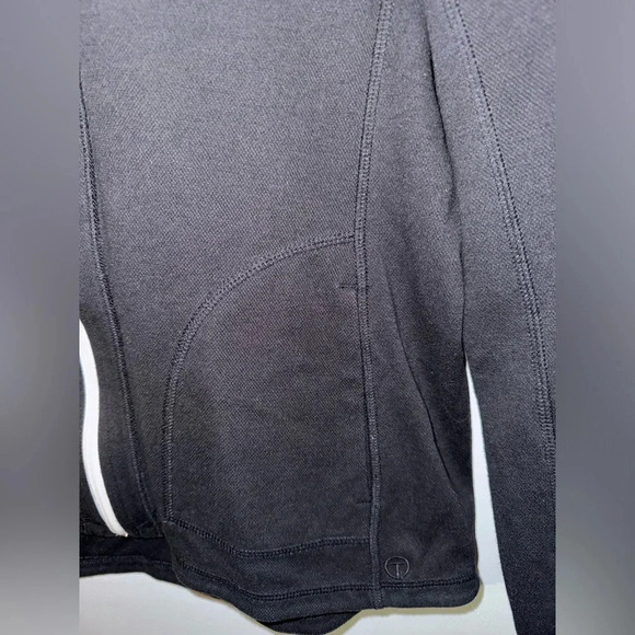 T by Talbots Women's medium Black Zip-Up Jacket White Detail Lightweight Pockets - Picture 3 of 5